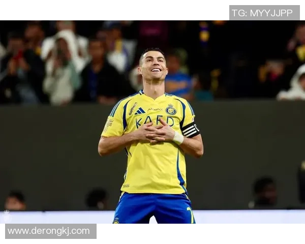 21世纪足球巨星的辉煌成就与传奇之路解析 21世纪足球巨星的辉煌成就与传奇之路解析