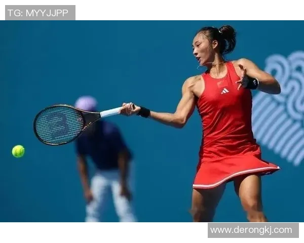 戴手表的足球明星展现独特个人风格与赛场外魅力